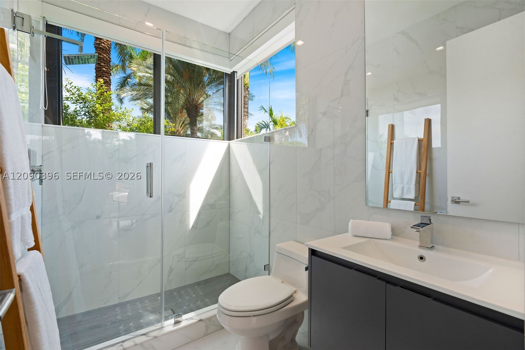 5701 N Bay Rd, Miami Beach FL 33140