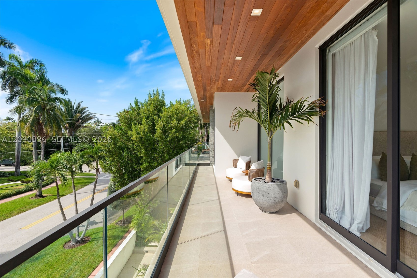 5701 N Bay Rd, Miami Beach FL 33140