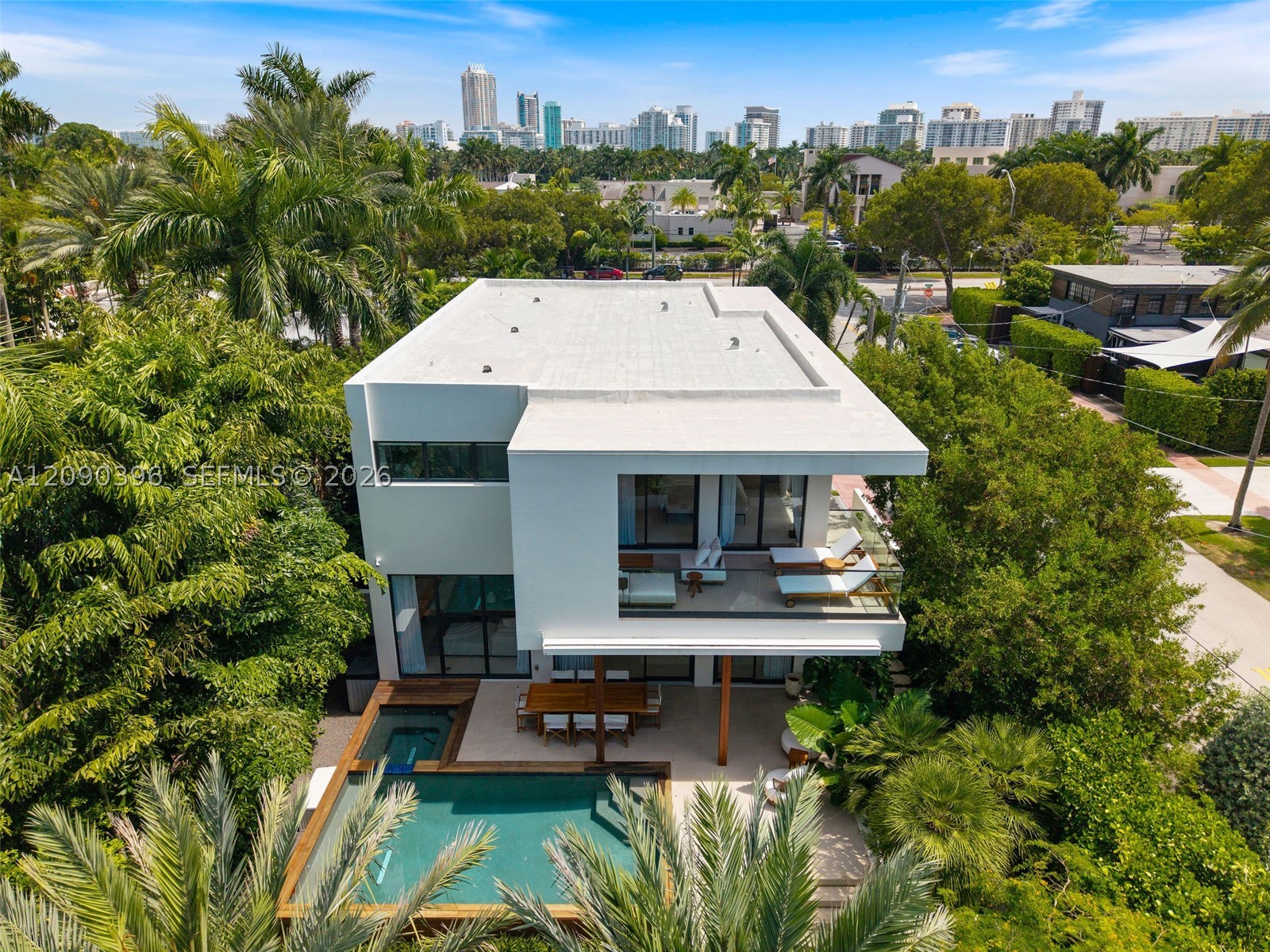 5701 N Bay Rd, Miami Beach FL 33140