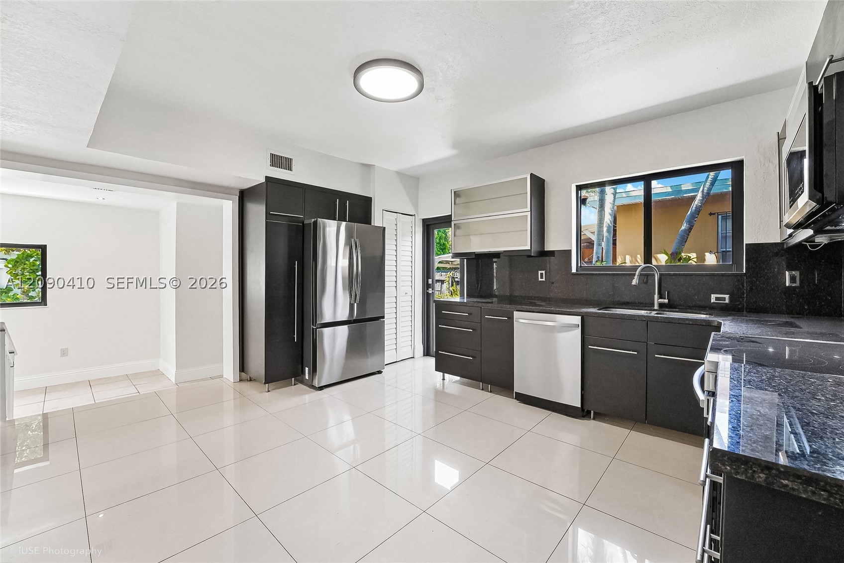 944 SW 10th Ave, Miami FL 33130