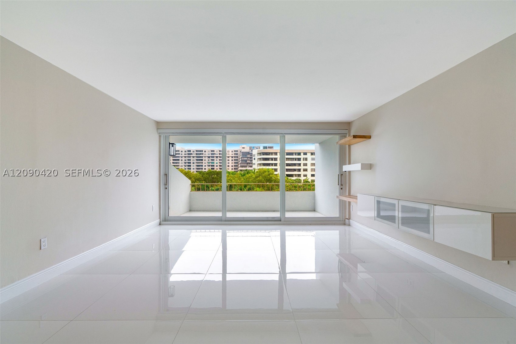 155 Ocean Lane Dr #413, Key Biscayne FL 33149