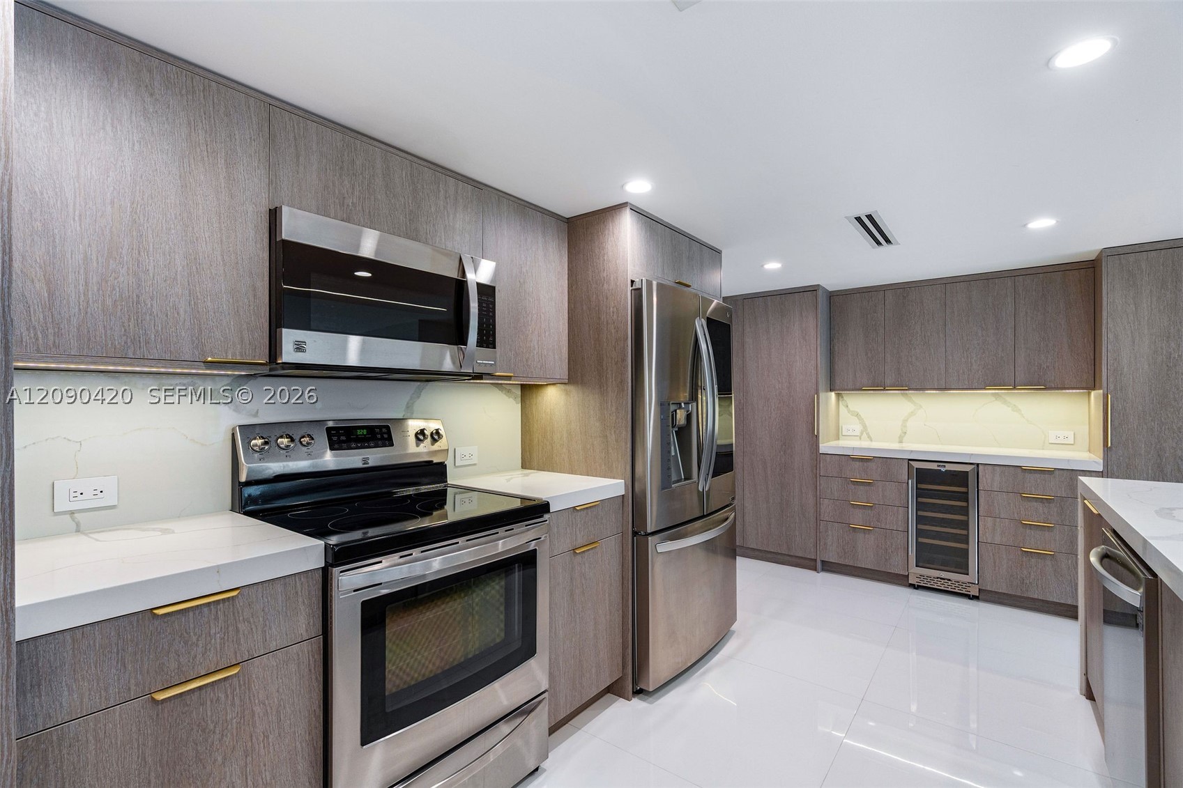 155 Ocean Lane Dr #413, Key Biscayne FL 33149