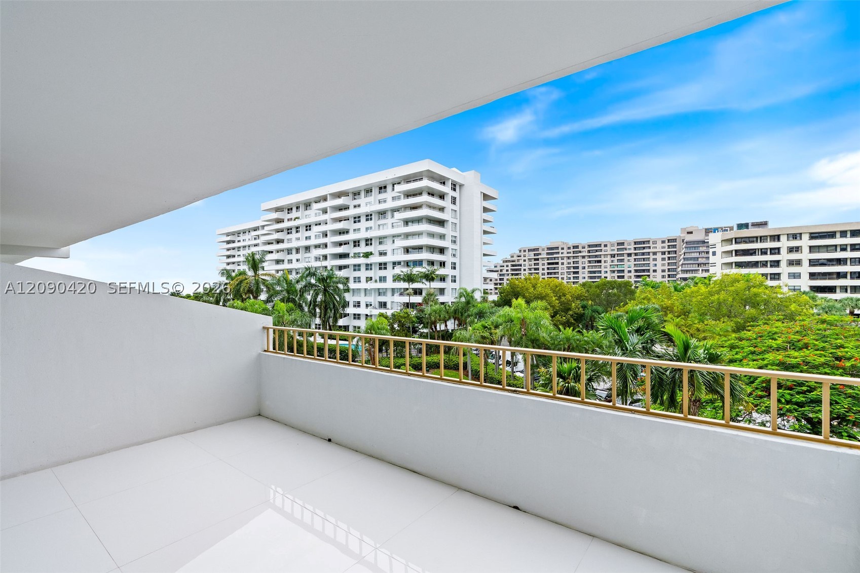 155 Ocean Lane Dr #413, Key Biscayne FL 33149