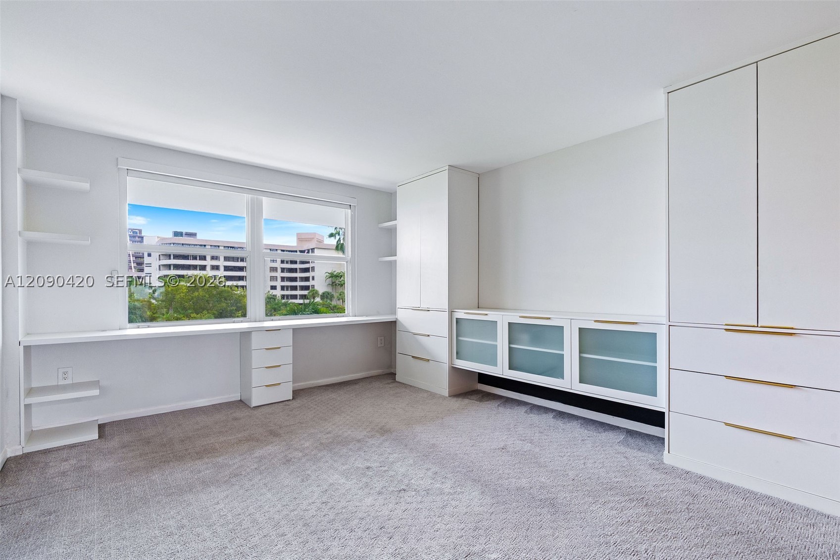 155 Ocean Lane Dr #413, Key Biscayne FL 33149
