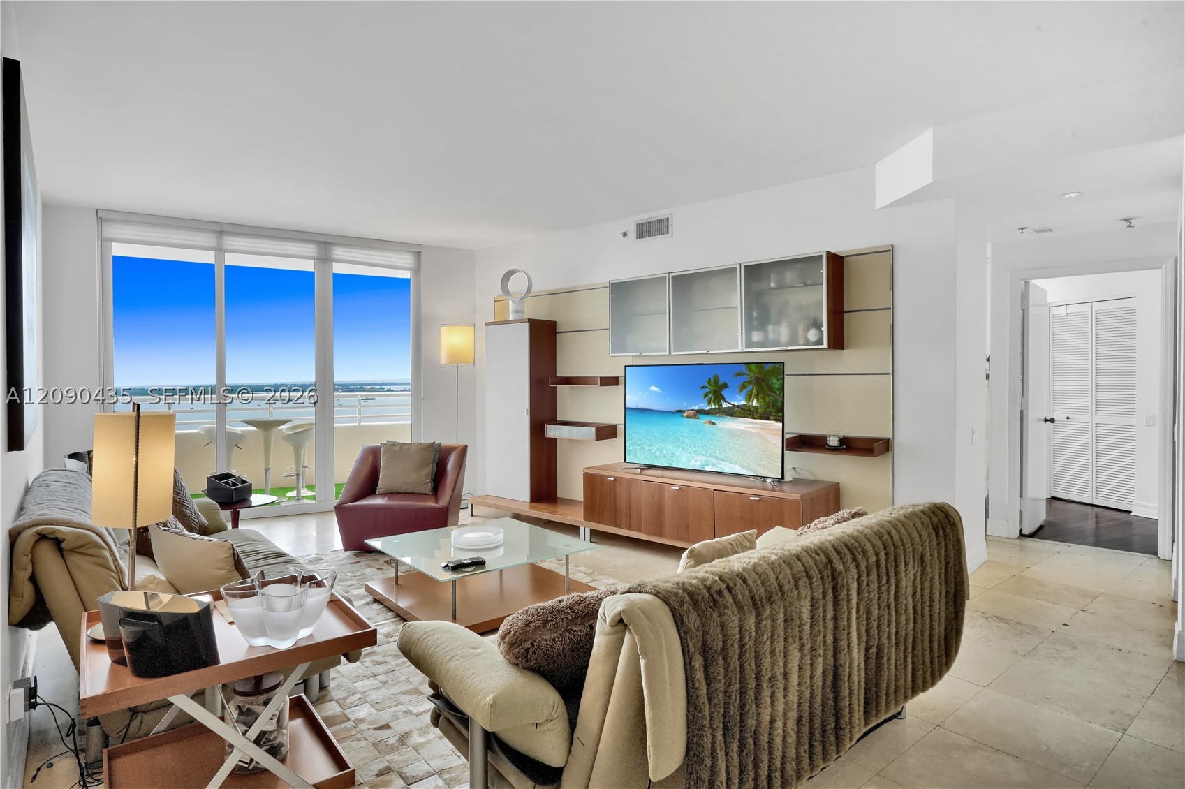 808 Brickell Key Dr #2506, Miami FL 33131