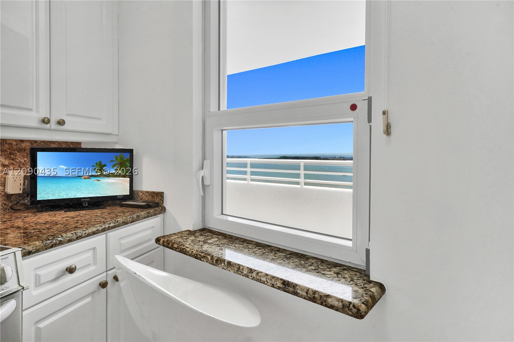 808 Brickell Key Dr #2506, Miami FL 33131