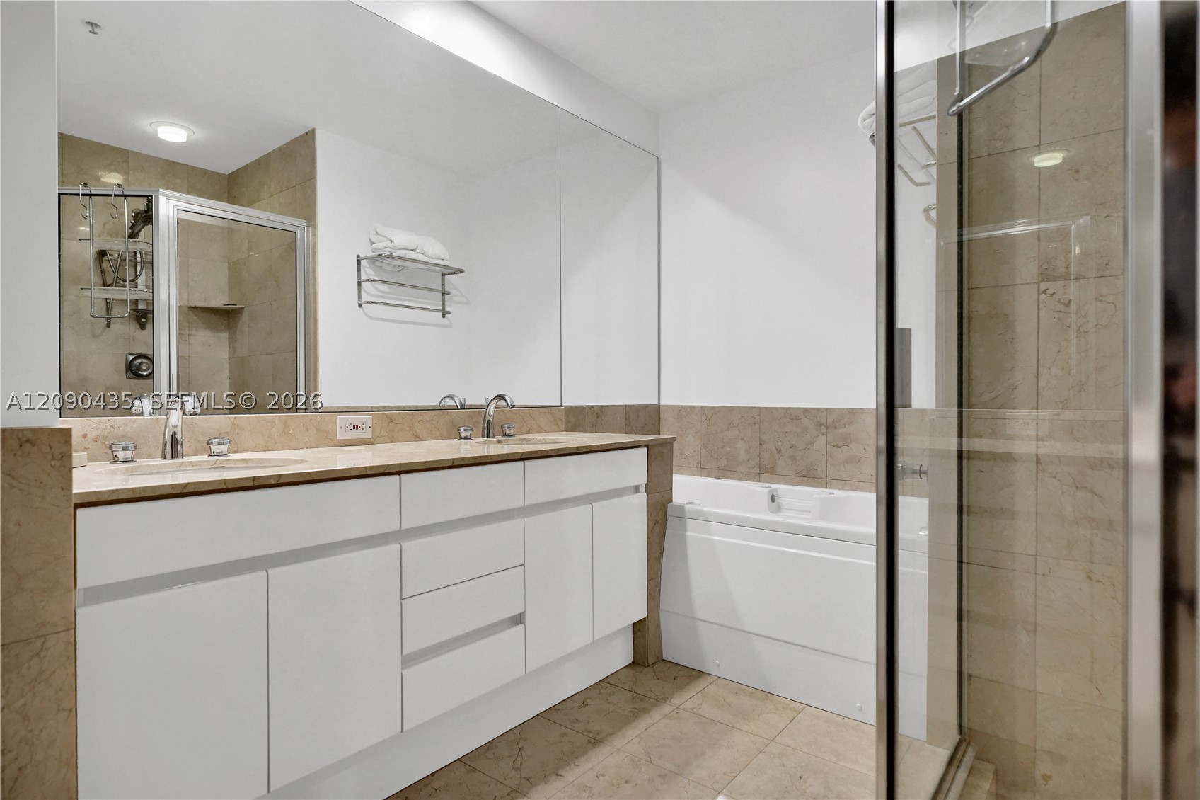 808 Brickell Key Dr #2506, Miami FL 33131