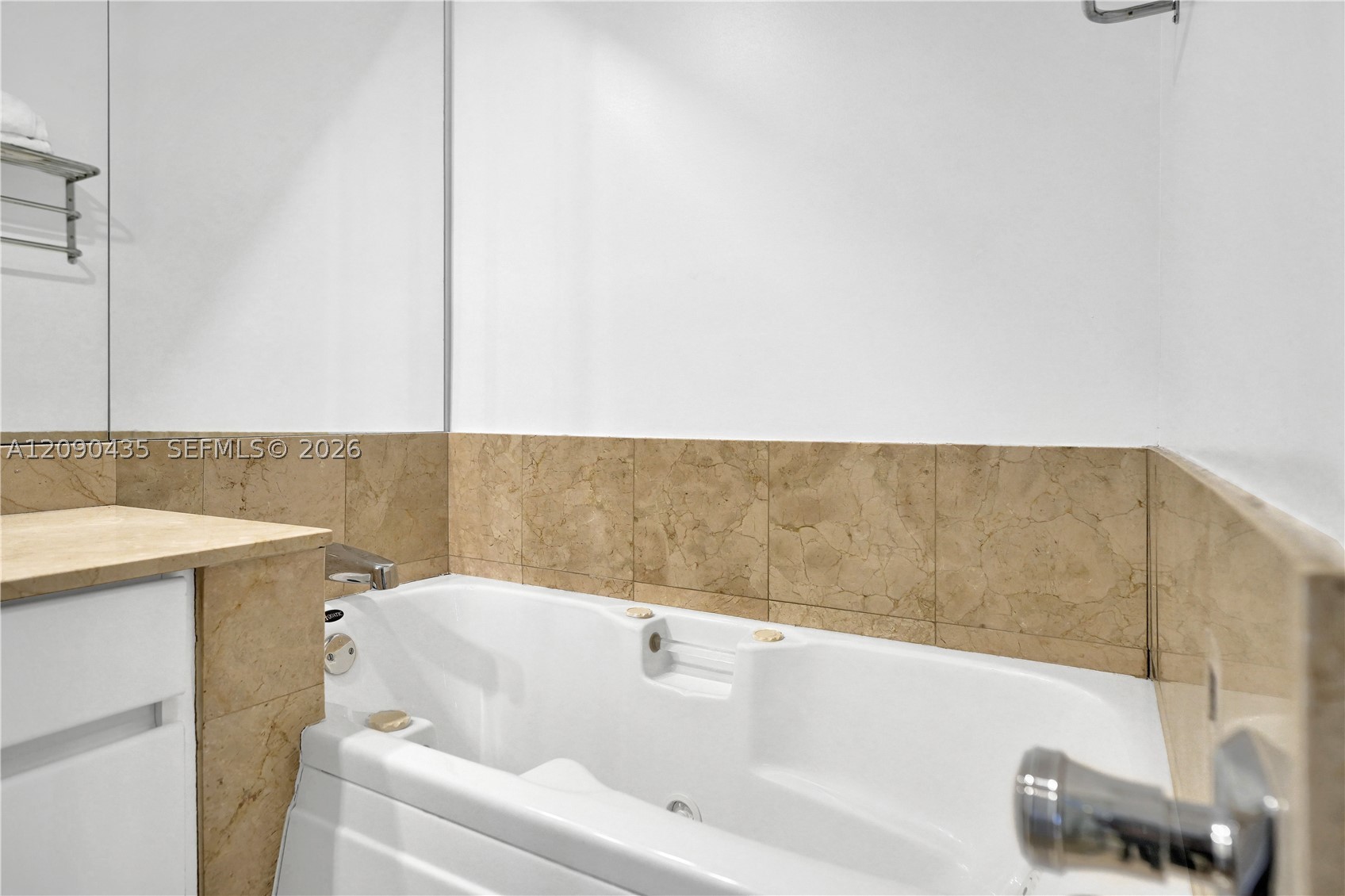 808 Brickell Key Dr #2506, Miami FL 33131