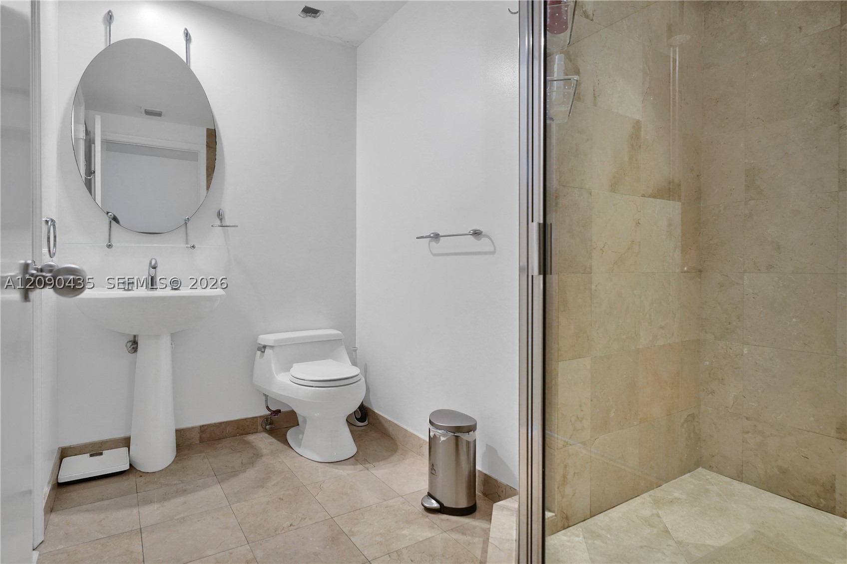 808 Brickell Key Dr #2506, Miami FL 33131