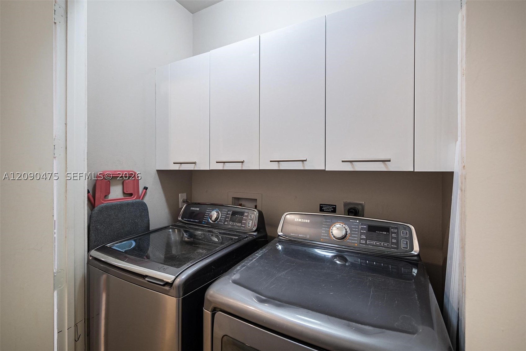 900 Brickell Key Blvd #2504, Miami FL 33131