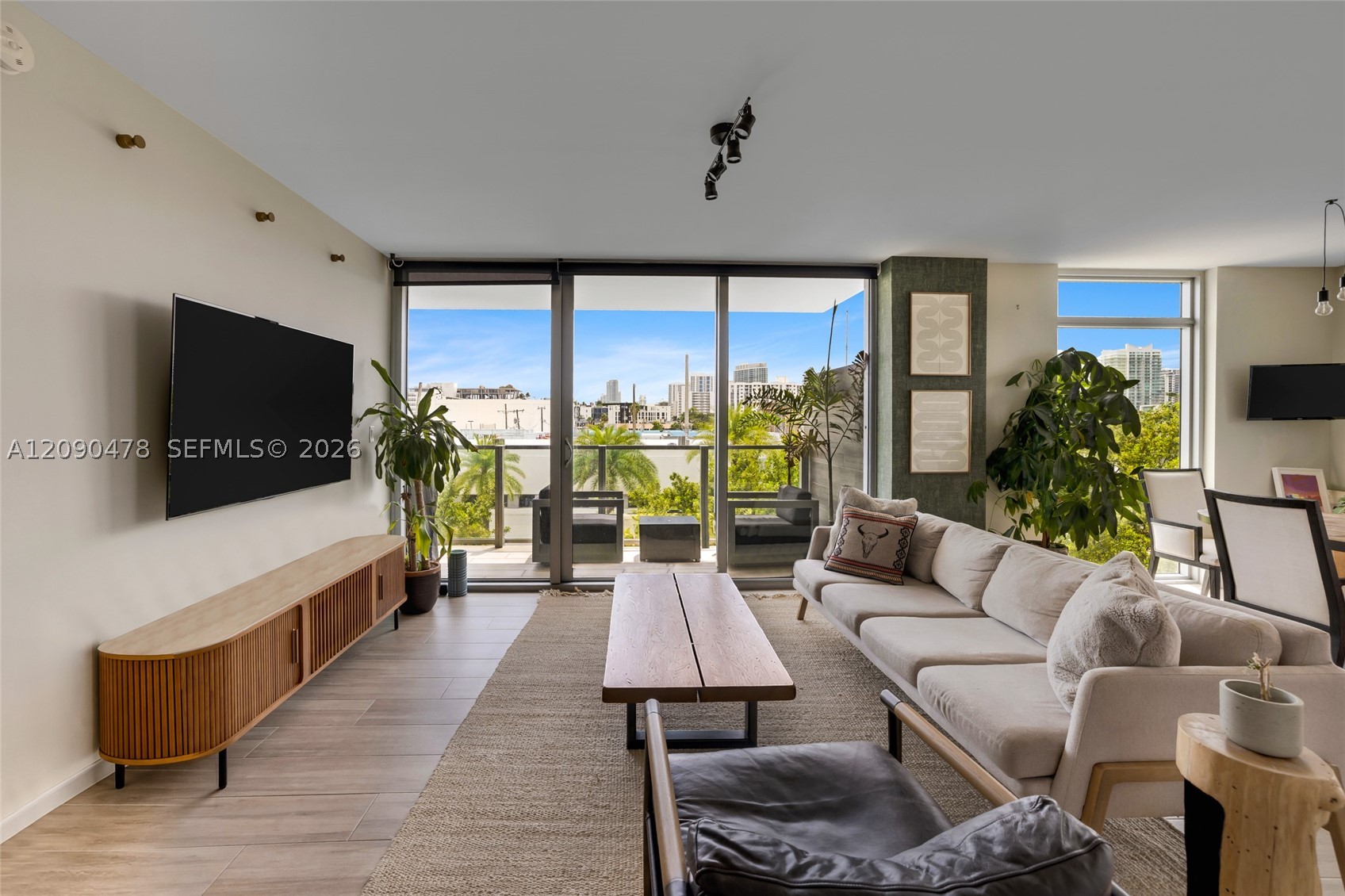 1201 20th St #414, Miami Beach FL 33139