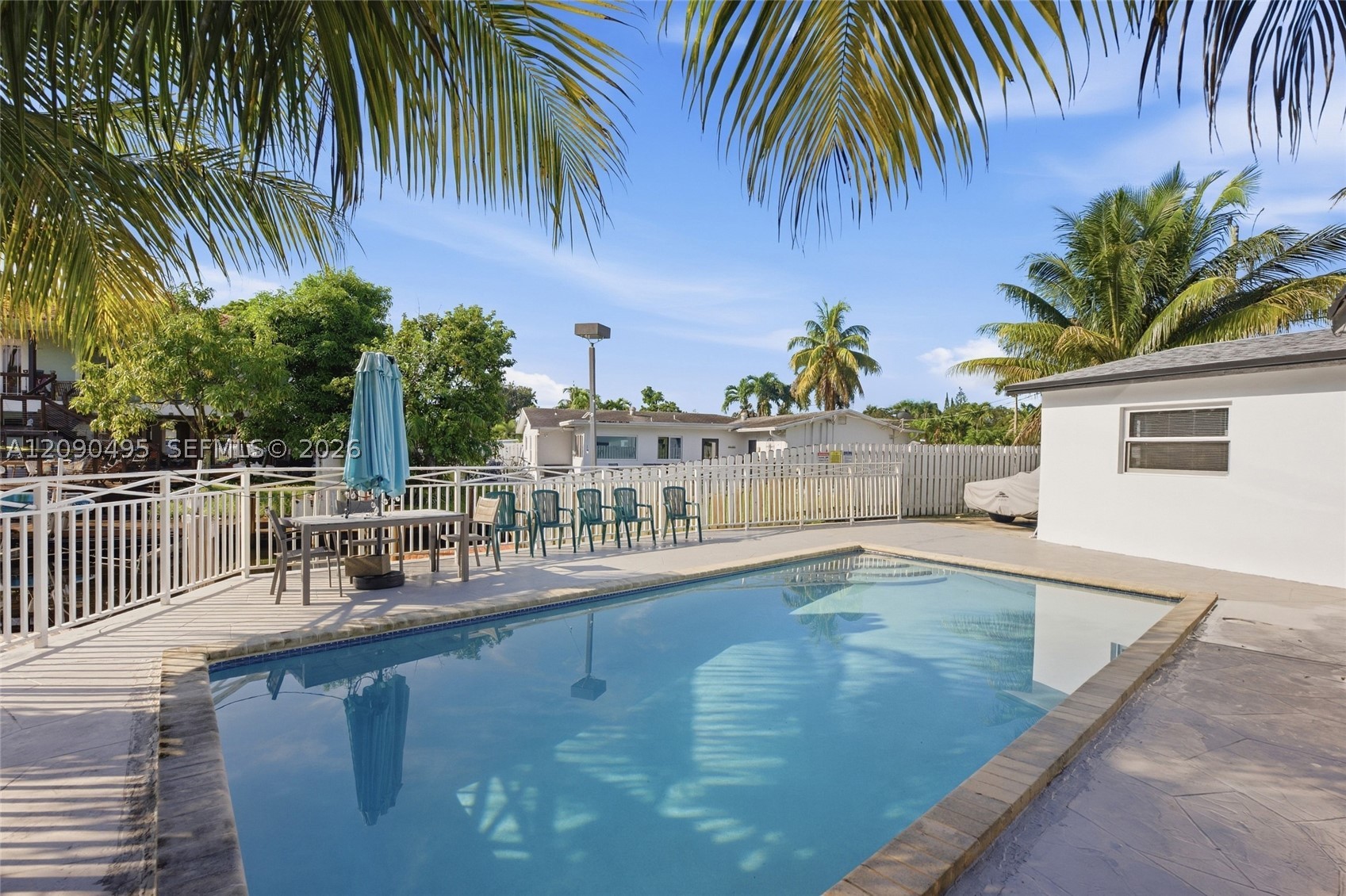 4540 SW 28th Ter, Dania Beach FL 33312