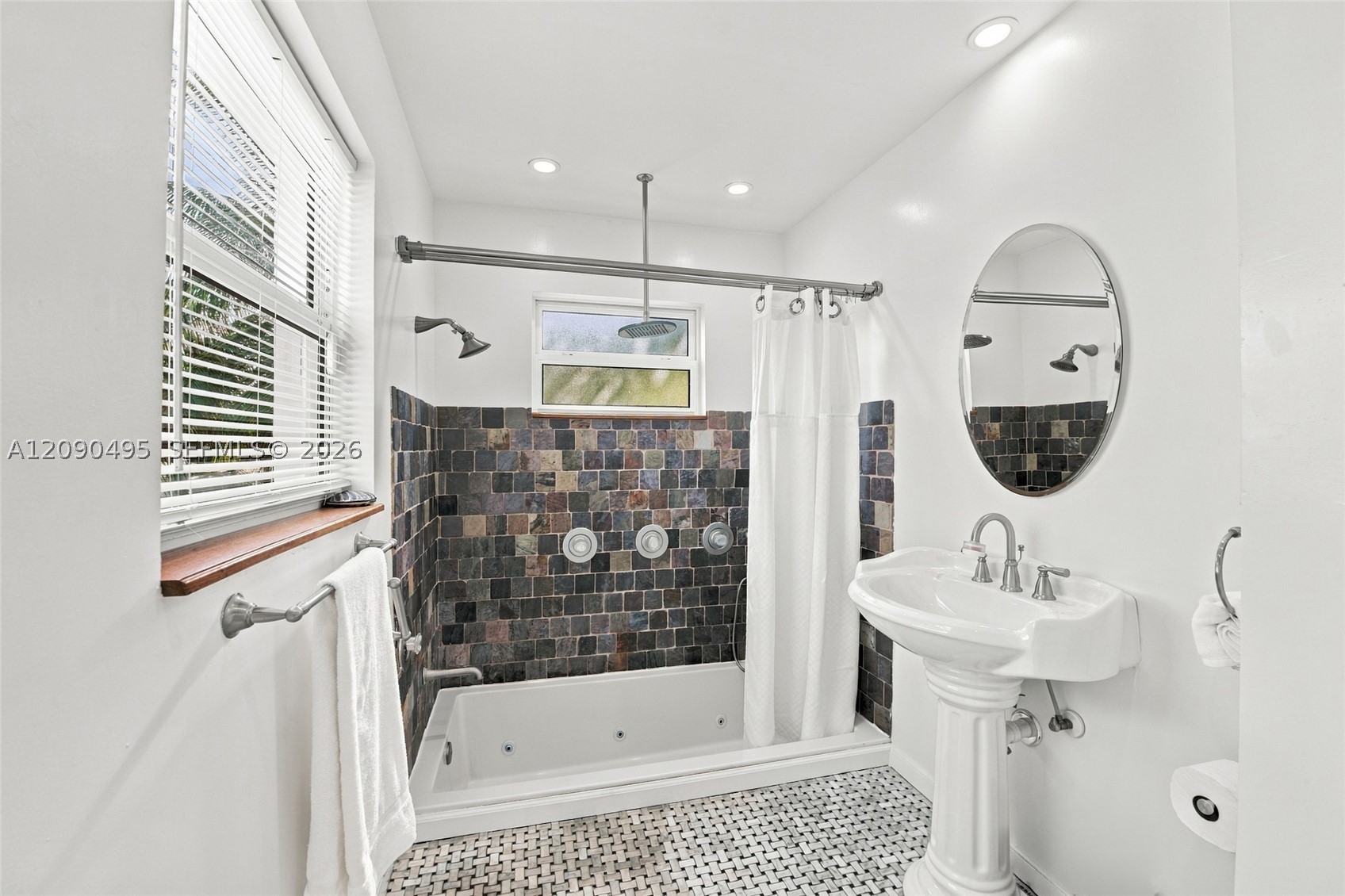 4540 SW 28th Ter, Dania Beach FL 33312