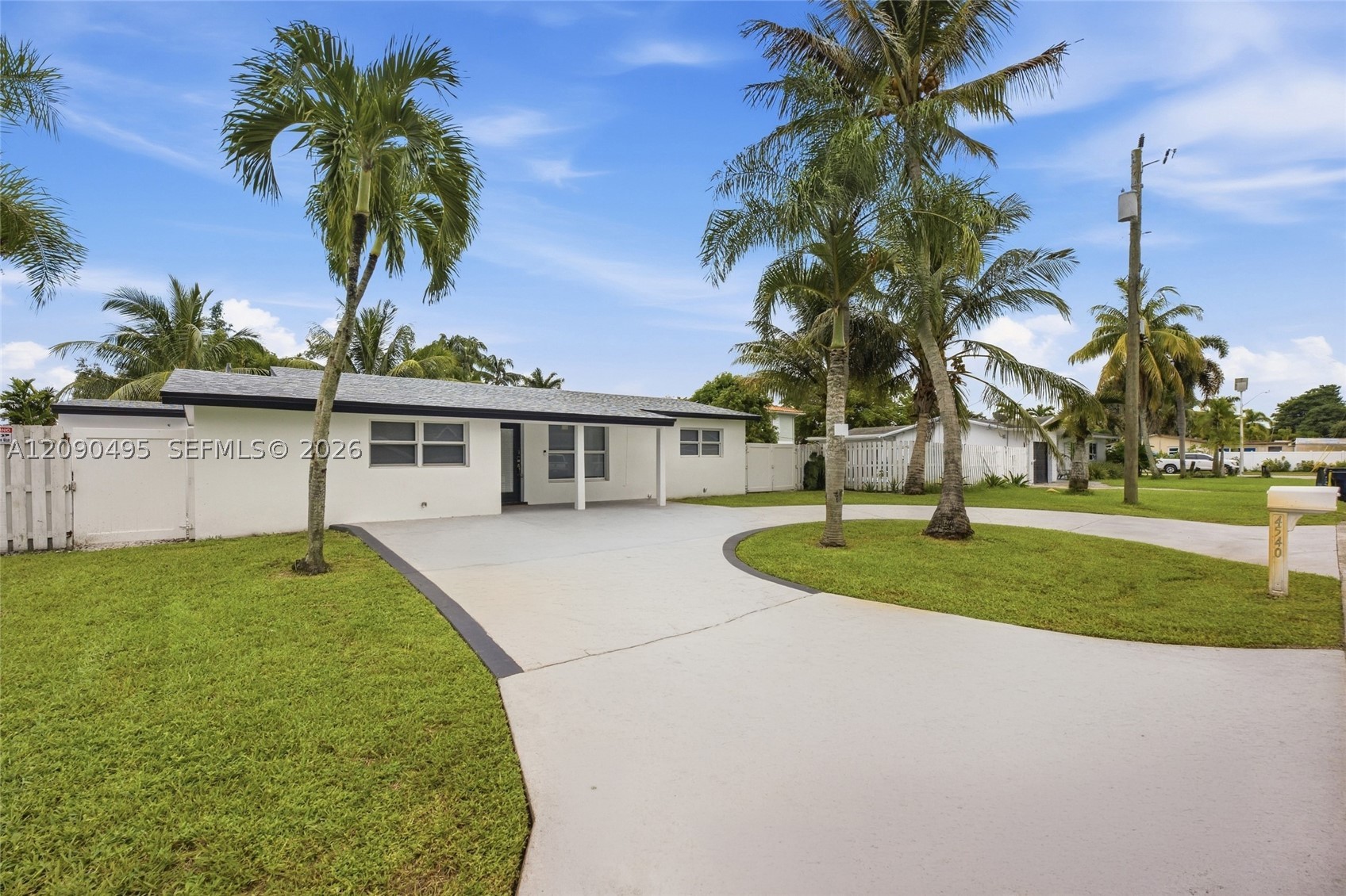 4540 SW 28th Ter, Dania Beach FL 33312