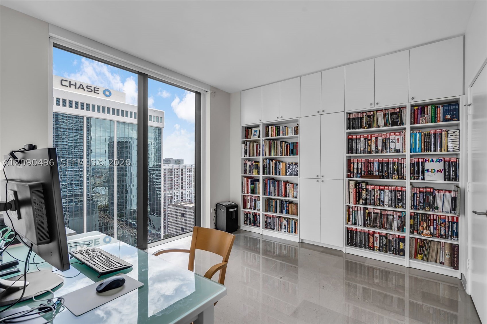 88 SW 7th St #1901, Miami FL 33130