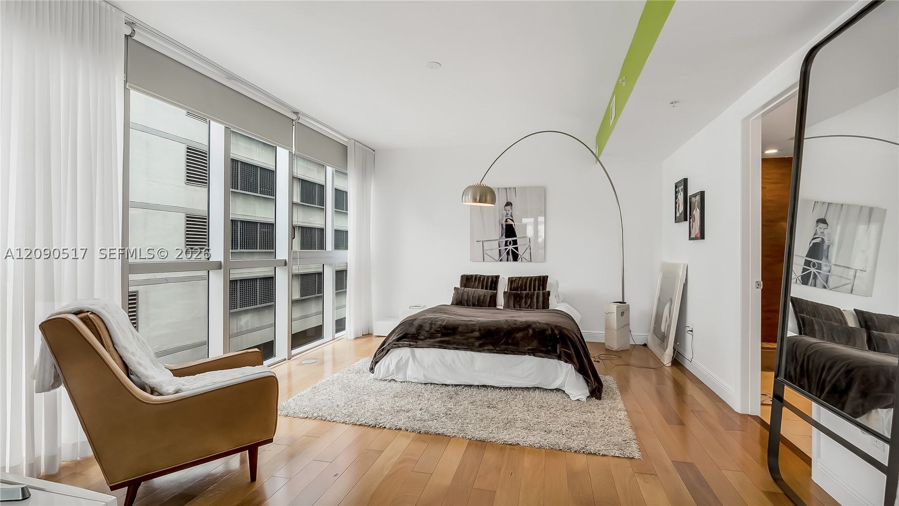 90 SW 3rd St #308, Miami FL 33130