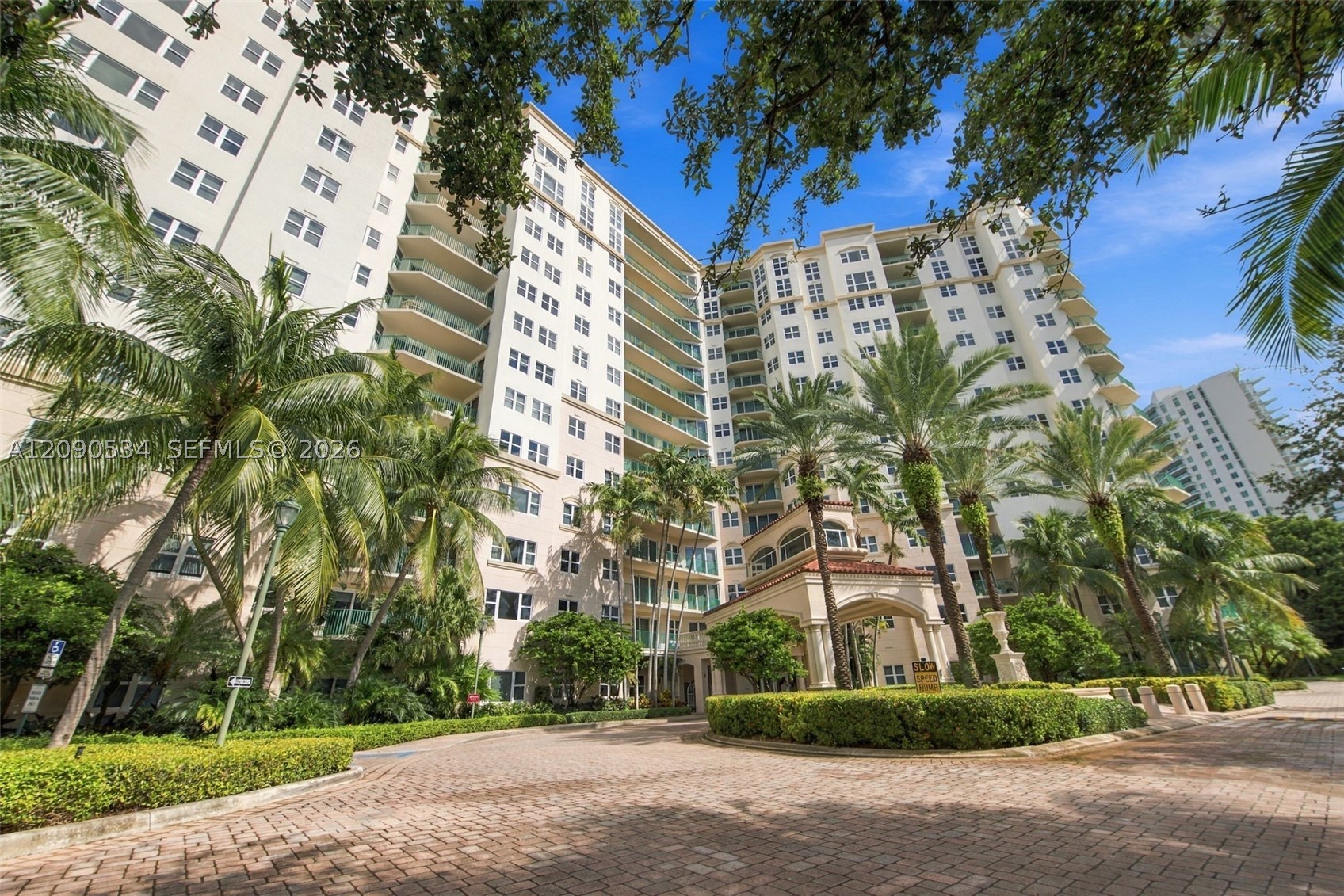 19900 E Country Club Dr #116, Aventura FL 33180