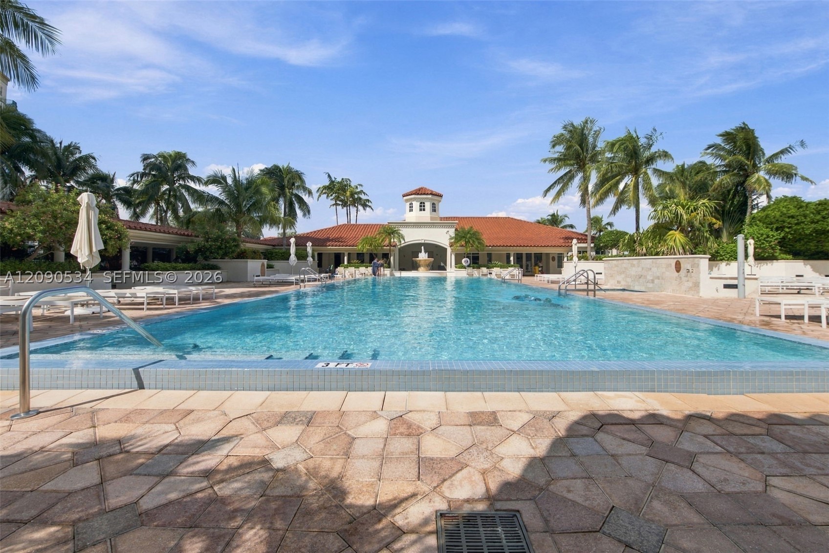 19900 E Country Club Dr #116, Aventura FL 33180