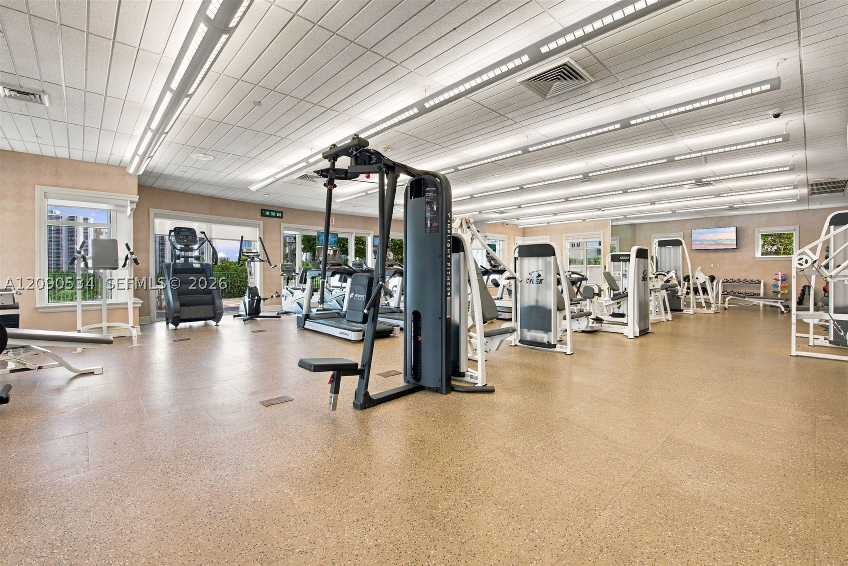 19900 E Country Club Dr #116, Aventura FL 33180