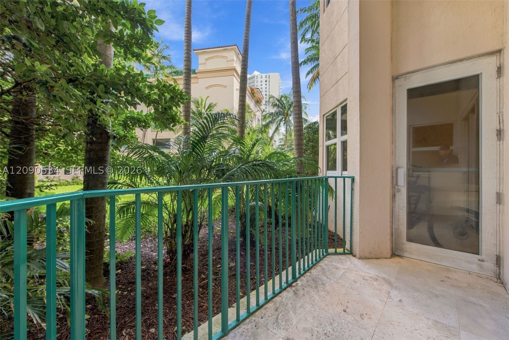 19900 E Country Club Dr #116, Aventura FL 33180