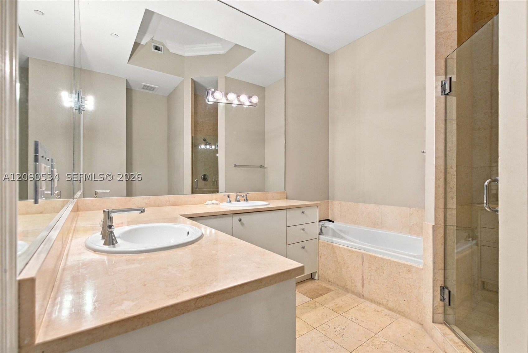 19900 E Country Club Dr #116, Aventura FL 33180