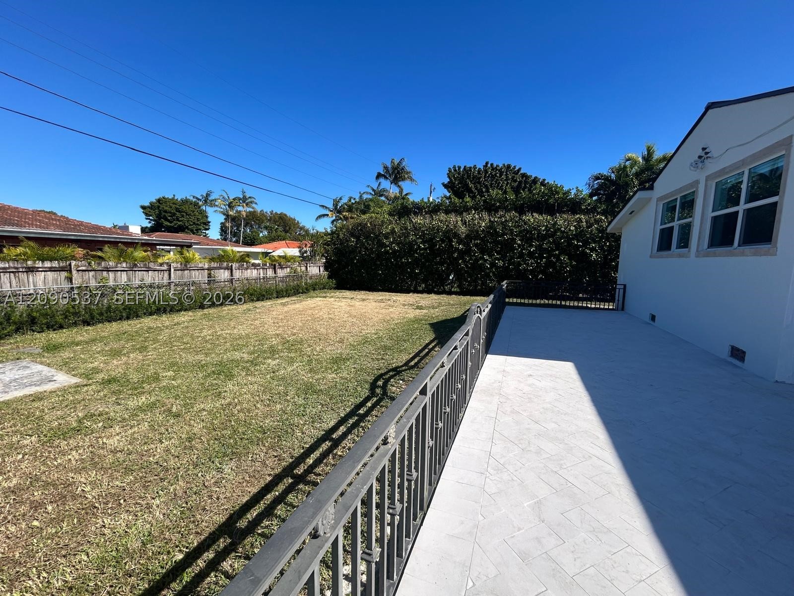 1525 SW 18th St, Miami FL 33145