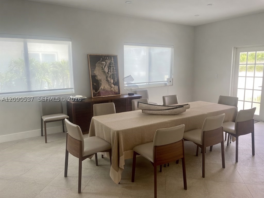 1525 SW 18th St, Miami FL 33145