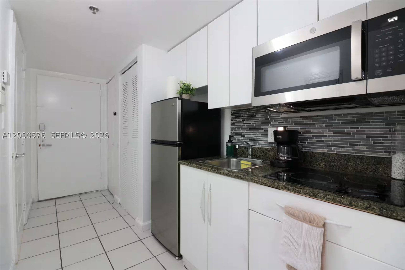 1200 Brickell Bay Dr #2016, Miami FL 33131