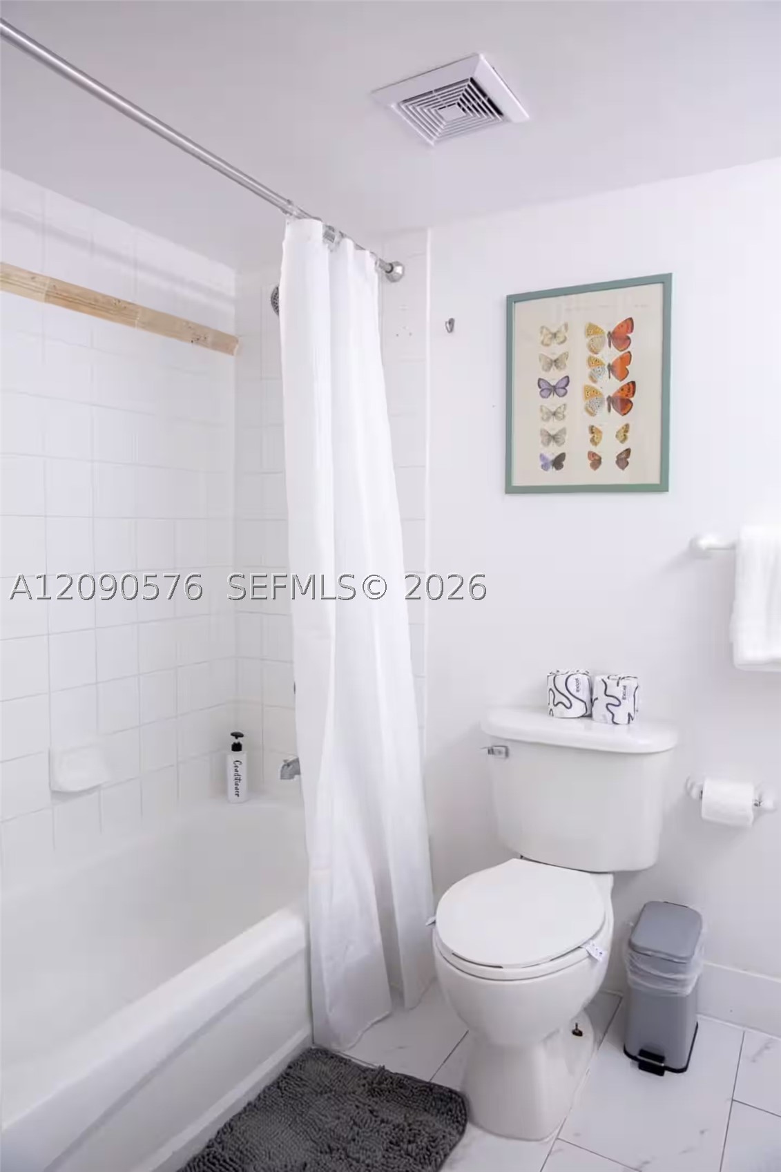 1200 Brickell Bay Dr #2016, Miami FL 33131