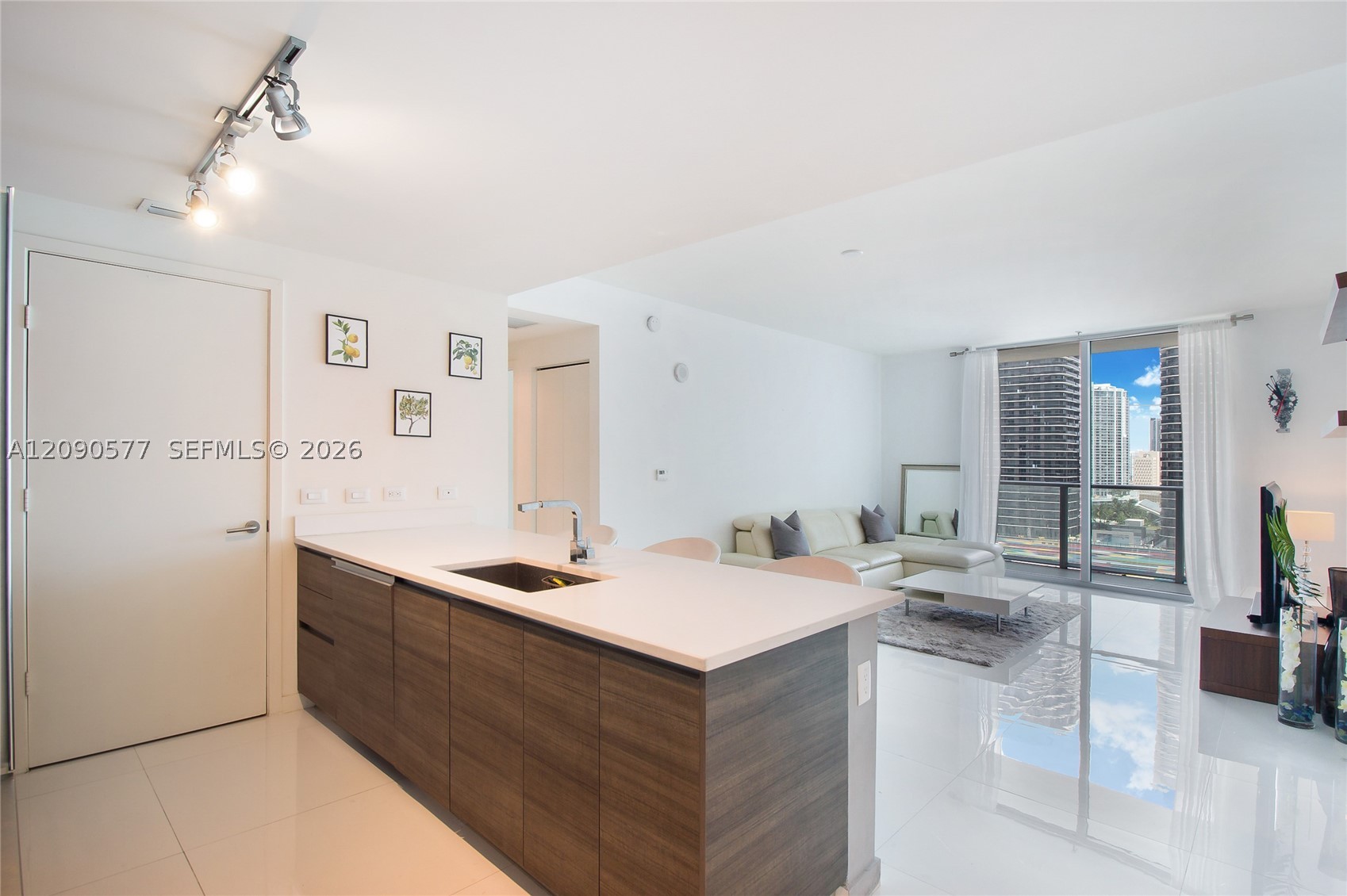 1100 S Miami Ave #2009, Miami FL 33130