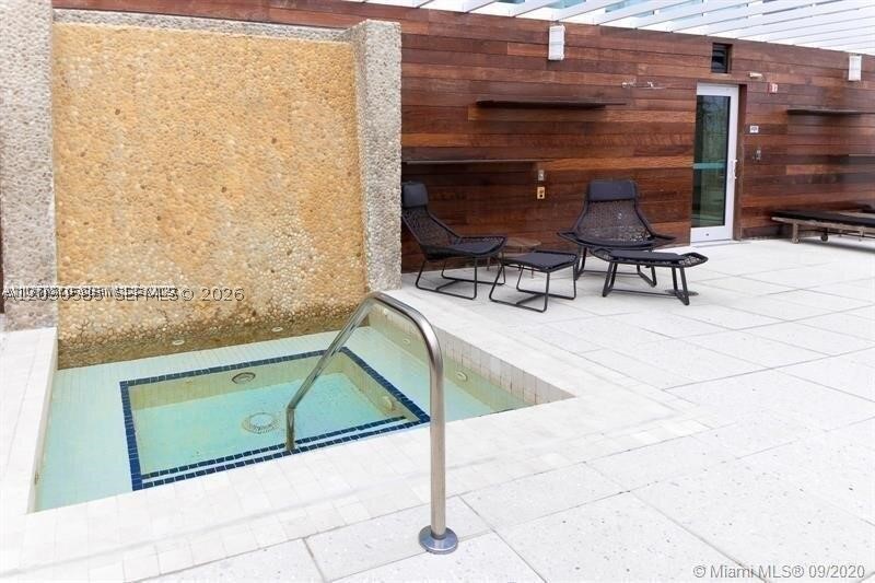 400 Sunny Isles Blvd #1719, Sunny Isles Beach FL 33160