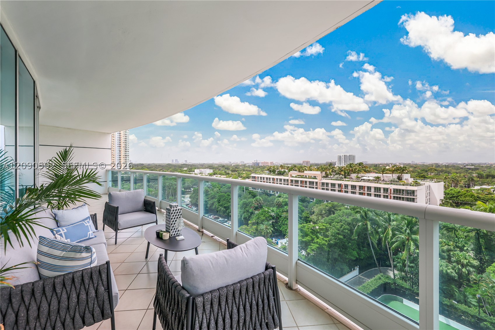 2127 SE Brickell Ave #1406, Miami FL 33129
