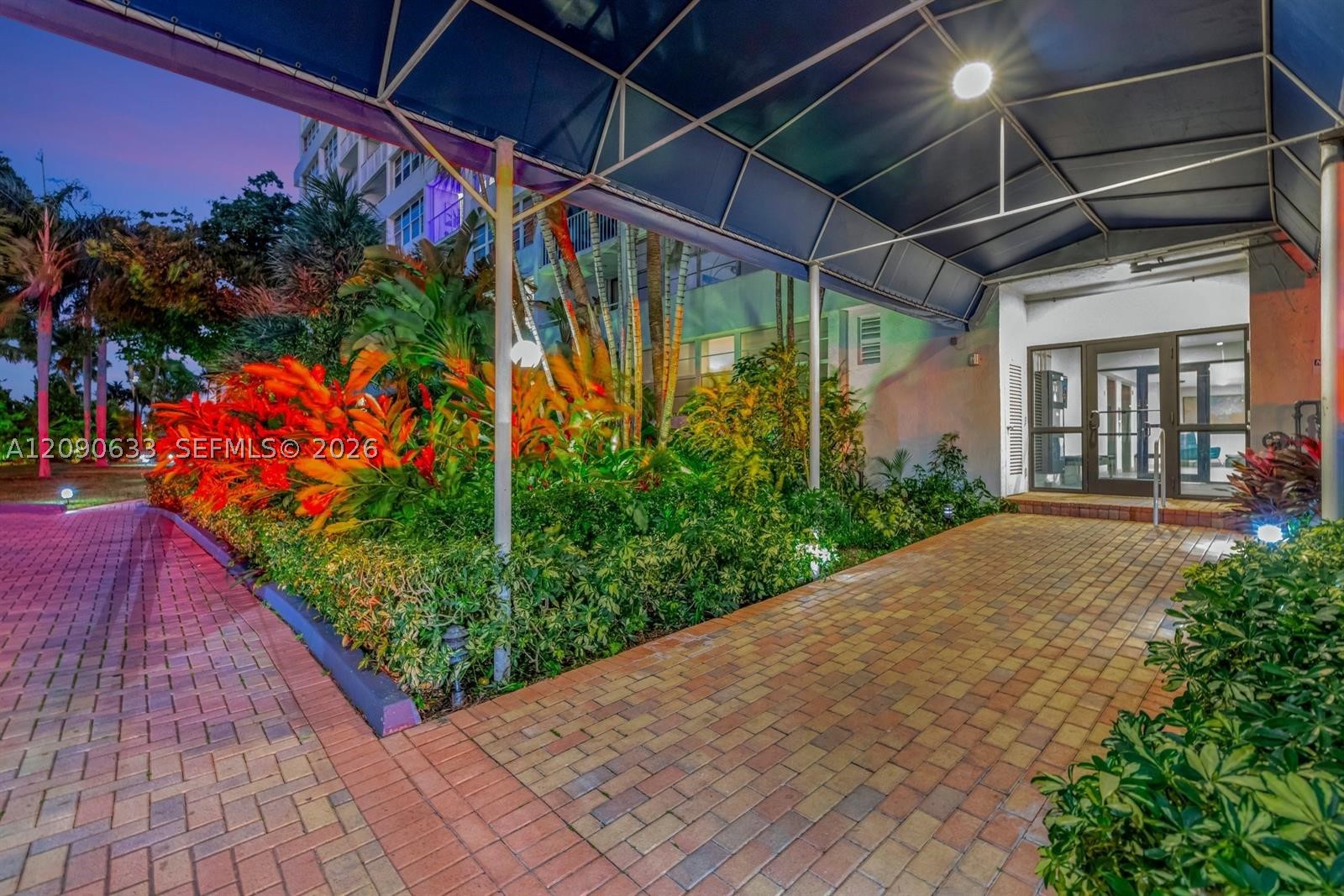 Fort Lauderdale FL 33304 - A12090633