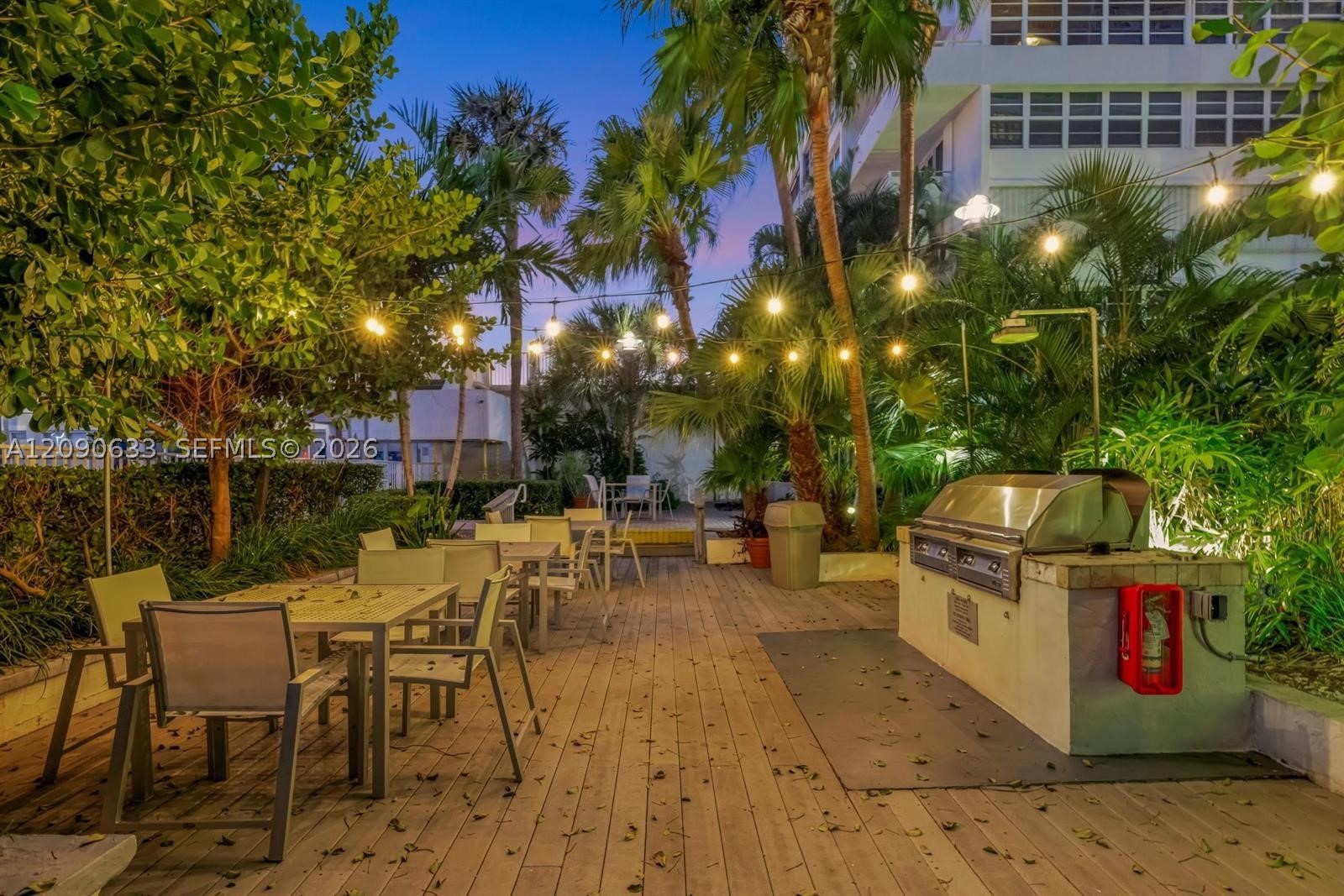 Fort Lauderdale FL 33304 - A12090633
