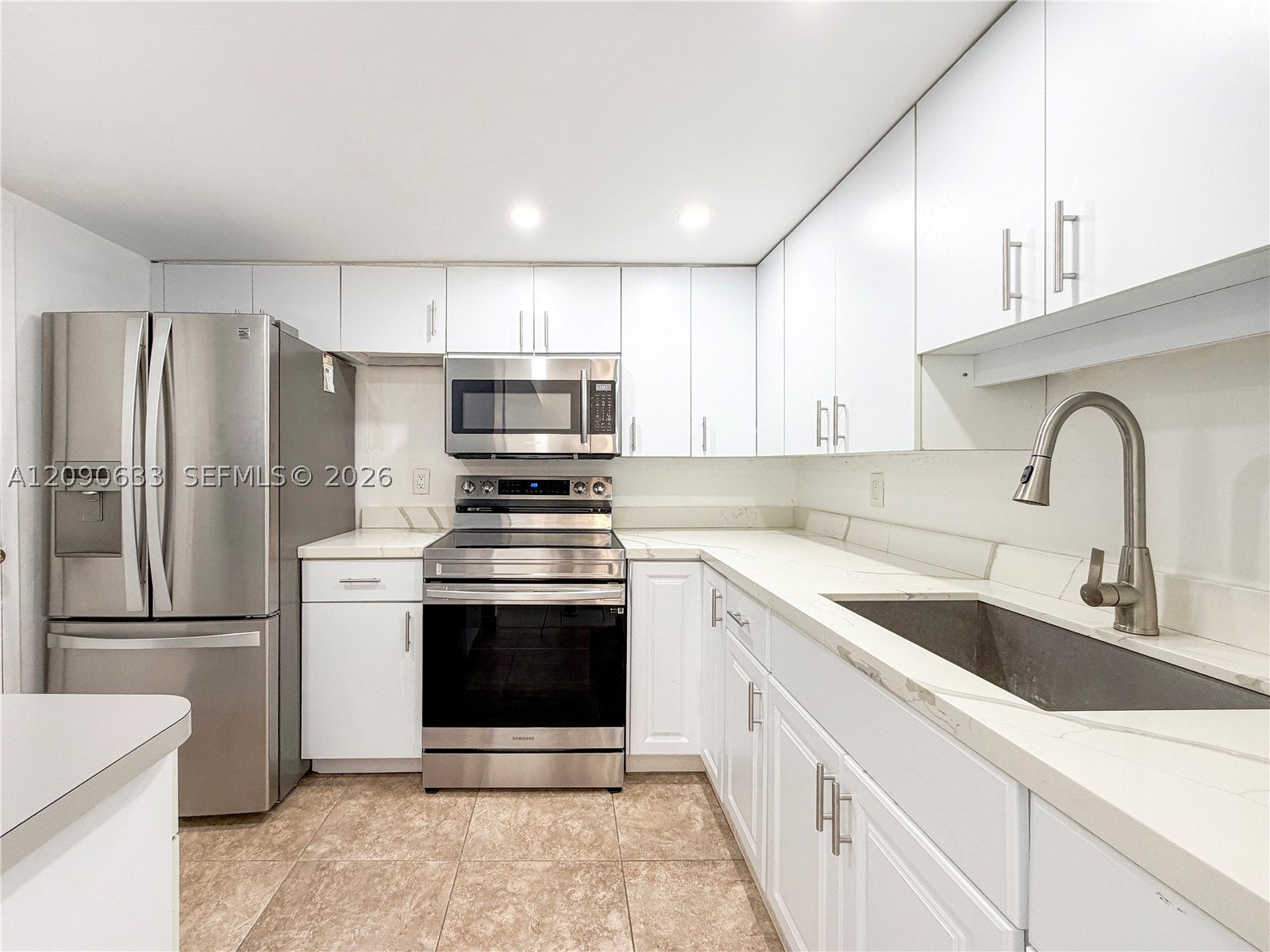 Fort Lauderdale FL 33304 - A12090633