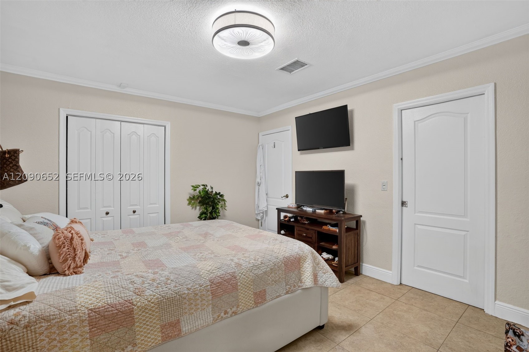 7911 SW 18th Ter, Miami FL 33155