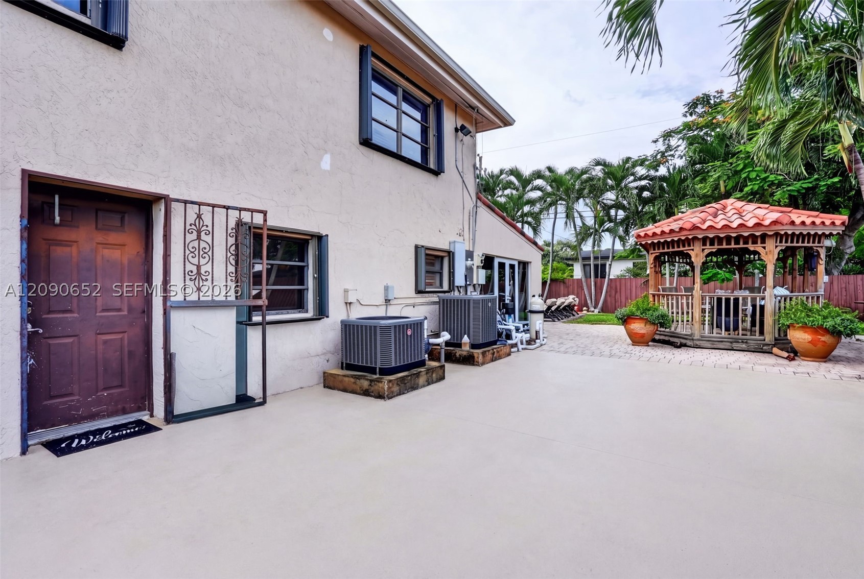 7911 SW 18th Ter, Miami FL 33155
