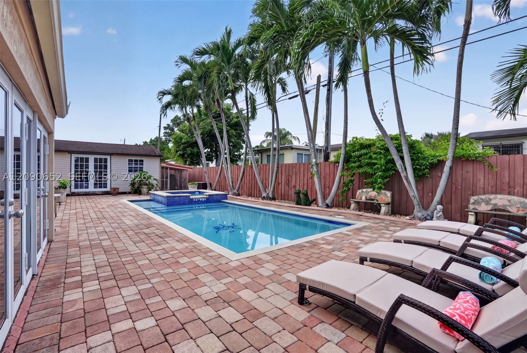 7911 SW 18th Ter, Miami FL 33155