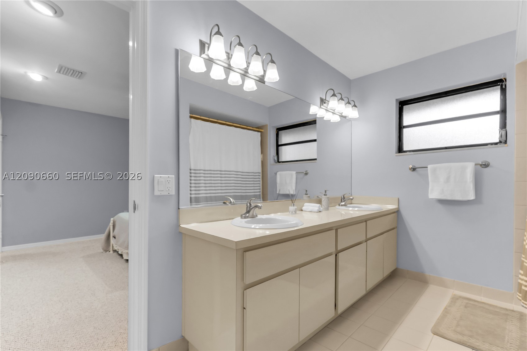 7915 SW 155th St, Palmetto Bay FL 33157
