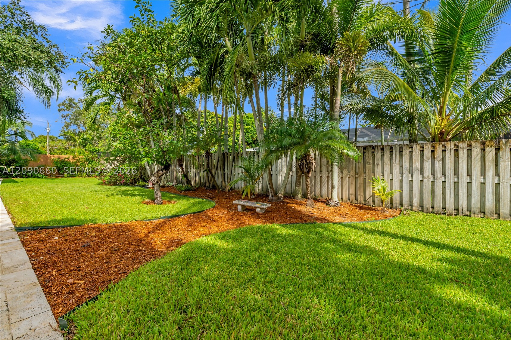 7915 SW 155th St, Palmetto Bay FL 33157