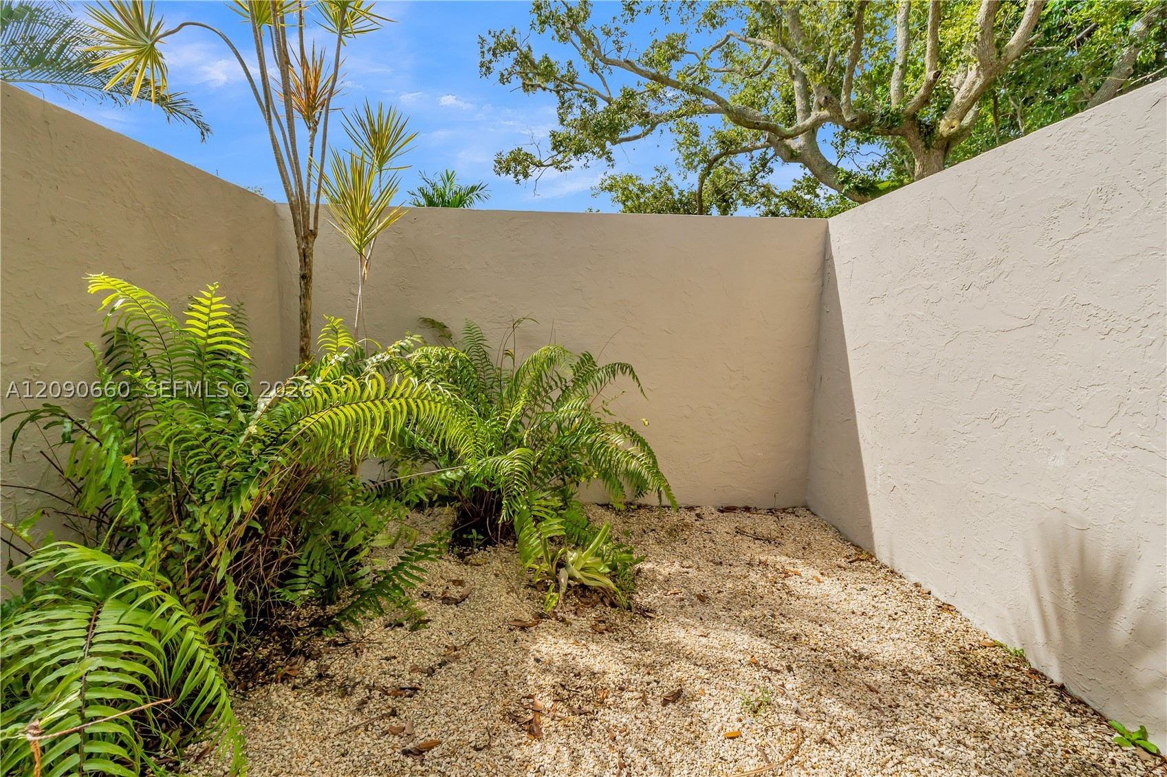 7915 SW 155th St, Palmetto Bay FL 33157