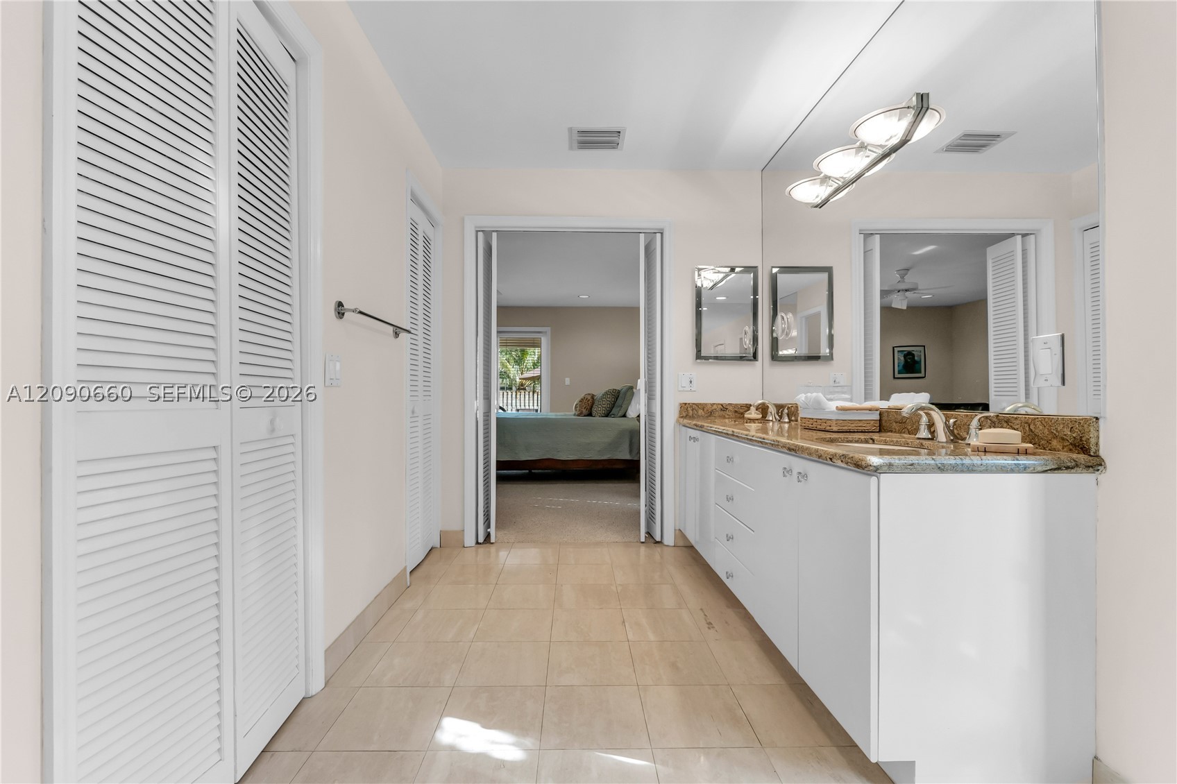 7915 SW 155th St, Palmetto Bay FL 33157