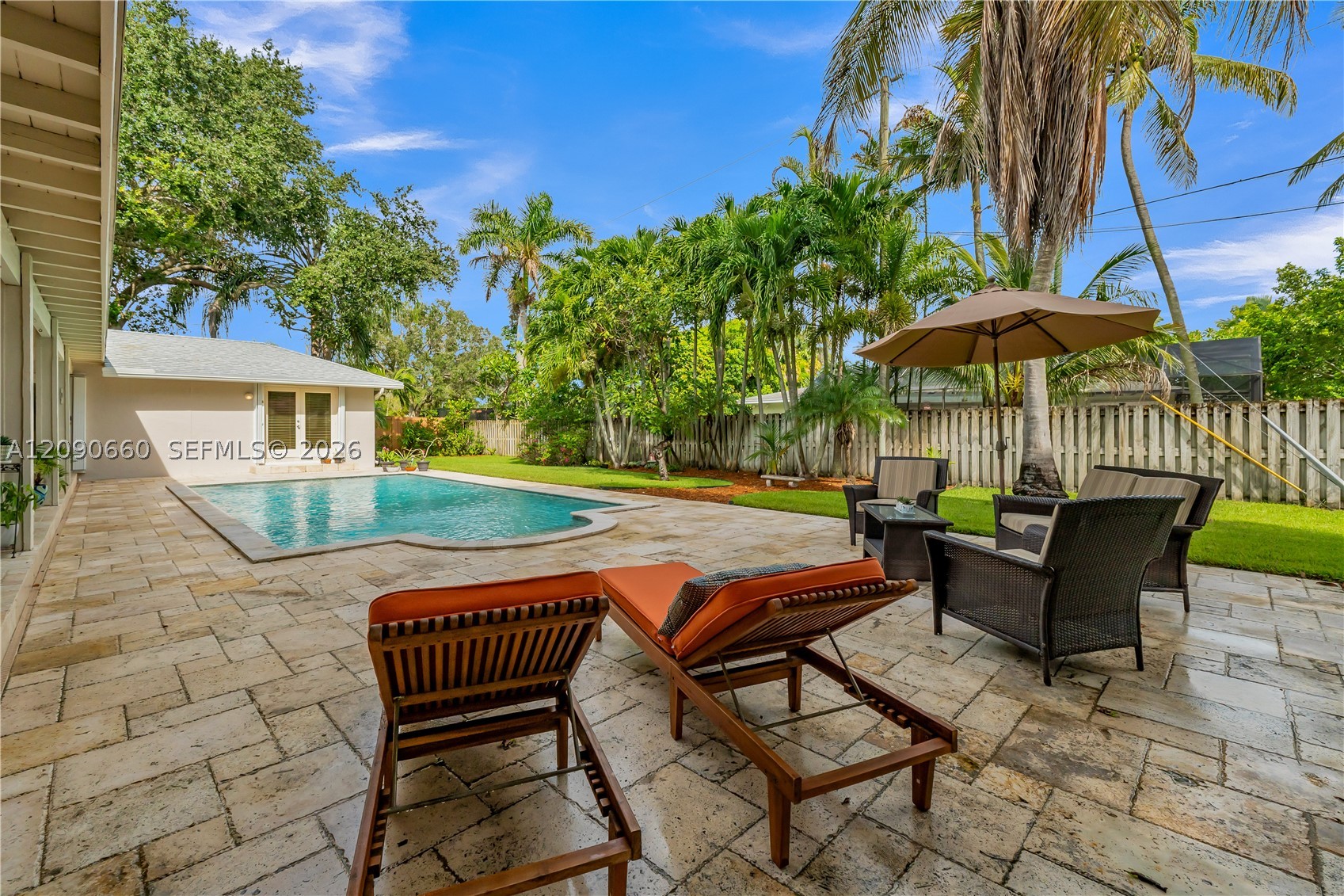 7915 SW 155th St, Palmetto Bay FL 33157