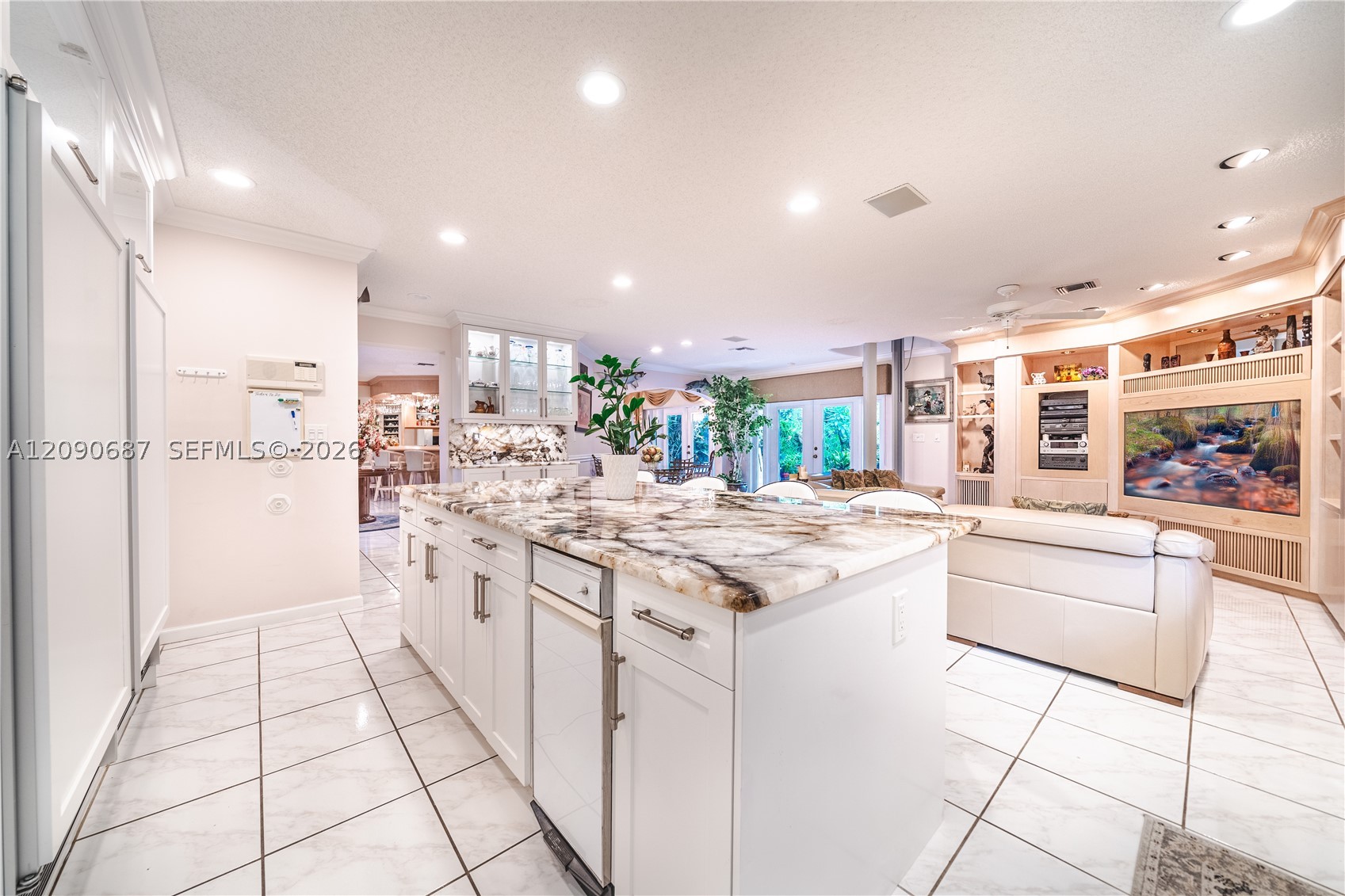 15935 NW 82nd Ct, Miami Lakes FL 33016