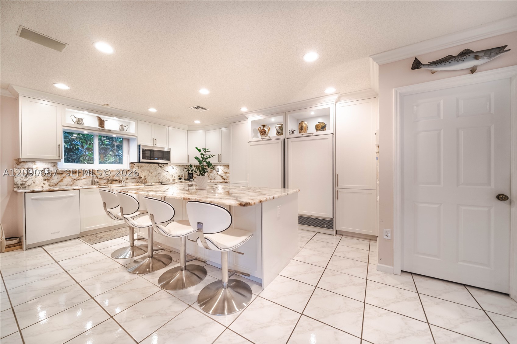 15935 NW 82nd Ct, Miami Lakes FL 33016