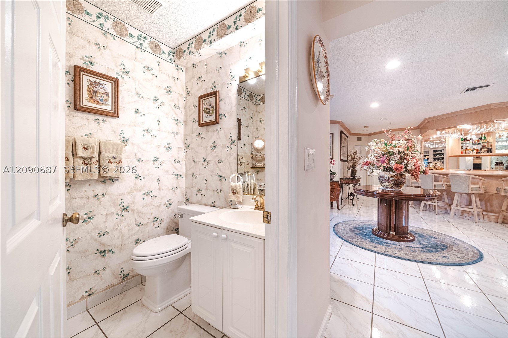15935 NW 82nd Ct, Miami Lakes FL 33016