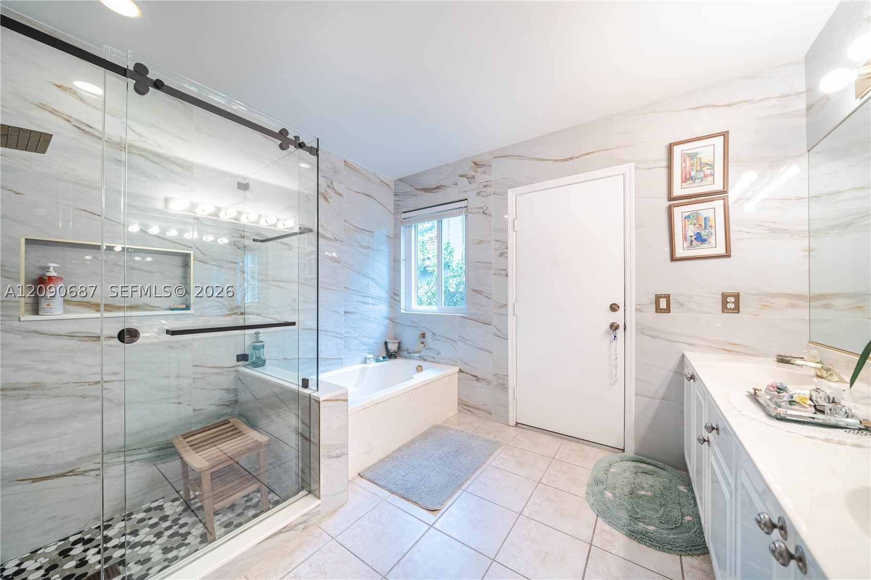 15935 NW 82nd Ct, Miami Lakes FL 33016