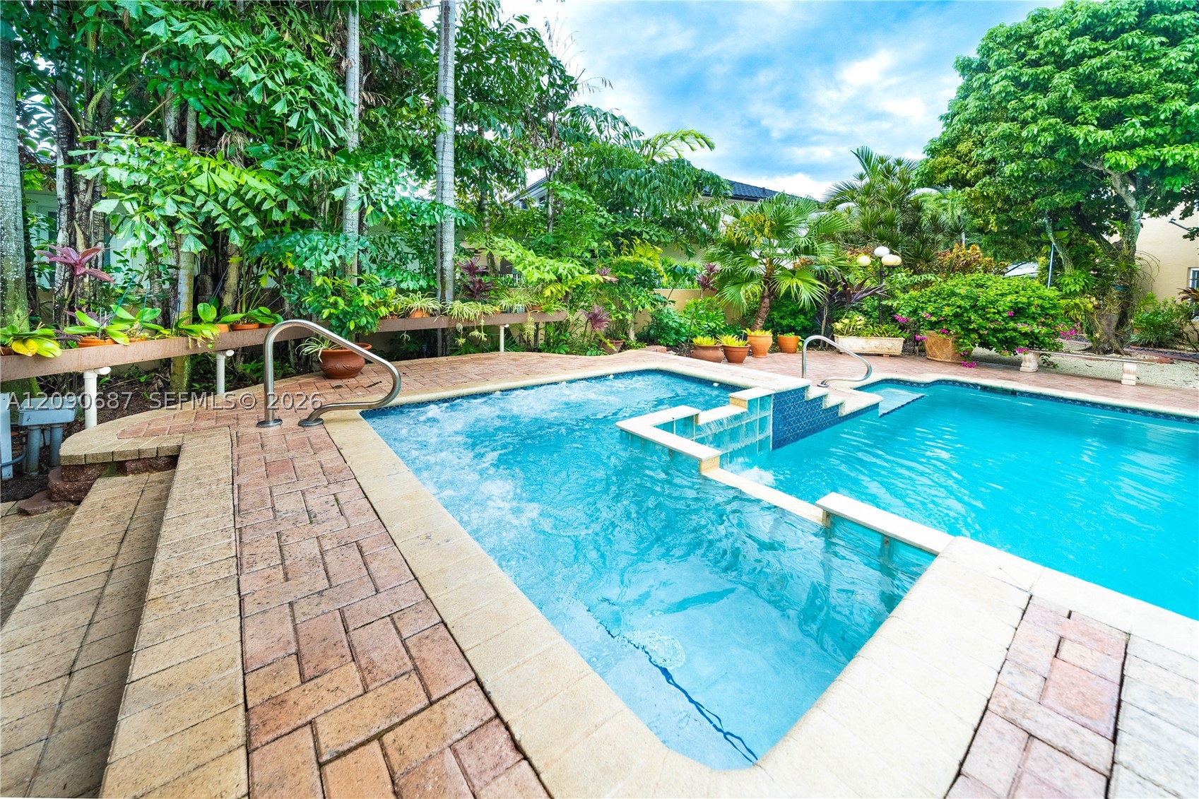 15935 NW 82nd Ct, Miami Lakes FL 33016