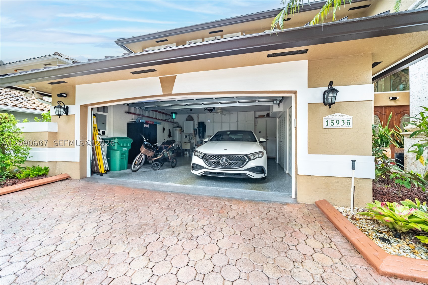 15935 NW 82nd Ct, Miami Lakes FL 33016