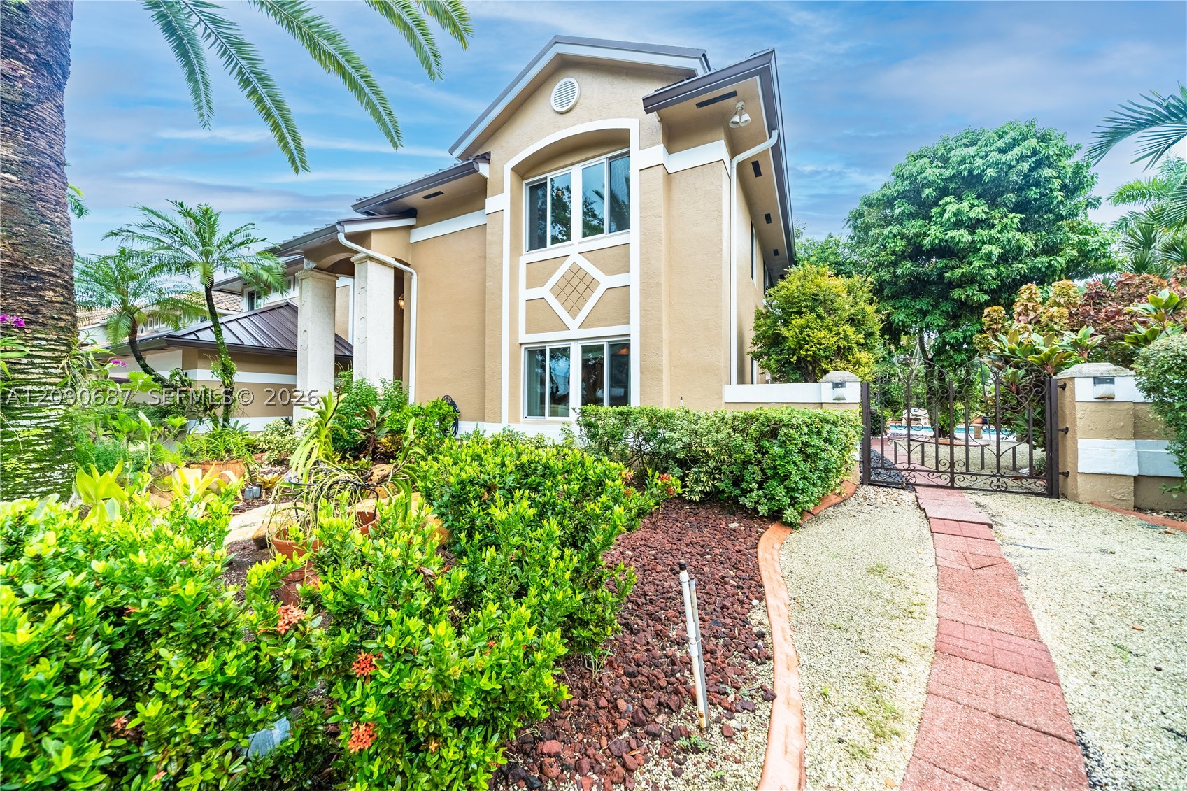 15935 NW 82nd Ct, Miami Lakes FL 33016